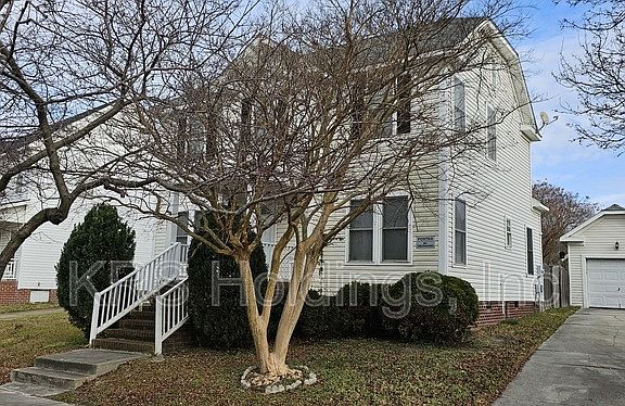 2nd image of 820 Maltby Cres