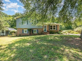 6517 Benson Ln, Pfafftown, NC 27040