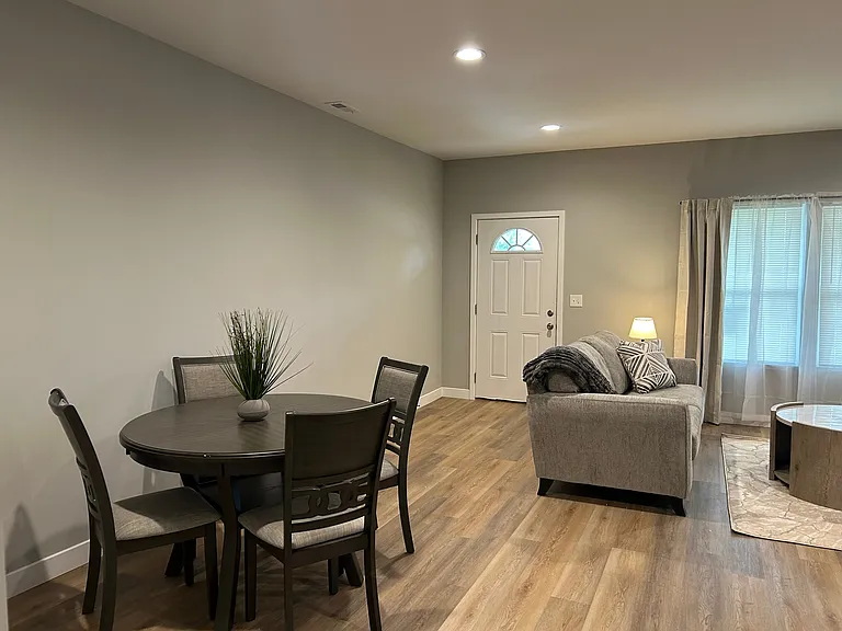 1046 Marlowe Ave #1 — Photo 5
