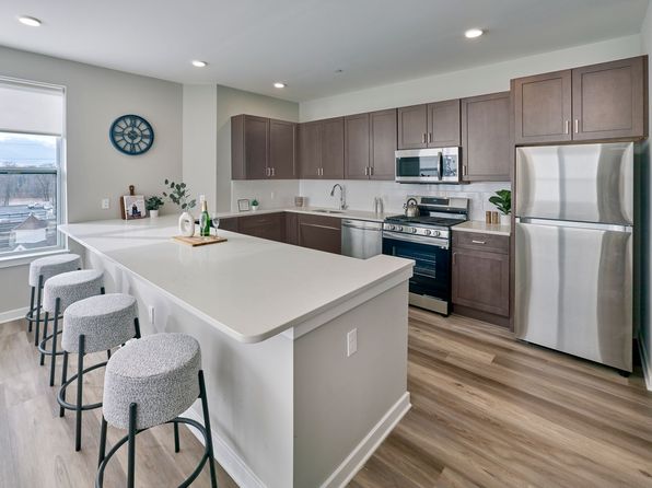 507 E Main St #5G