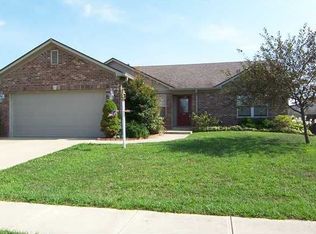 105 Clear Spring Ln, Trafalgar, IN 46181