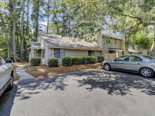 5 Gumtree Rd, Hilton Head Island, SC 29926
