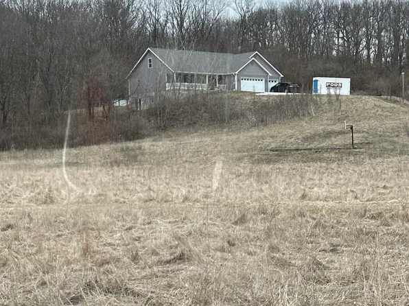 7621 S Cameron Ln, Mapleton, IL 61547