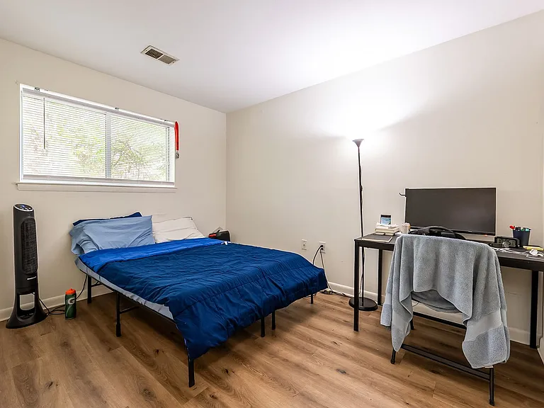 1213 University Ter #C — Photo 13