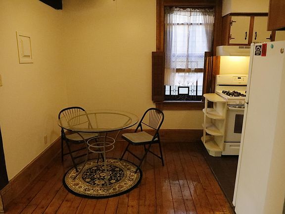 3rd image of 2615 Jay Ave #2