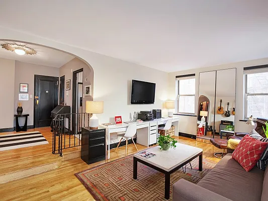 Sold by Sotheby's International Realty | media 2