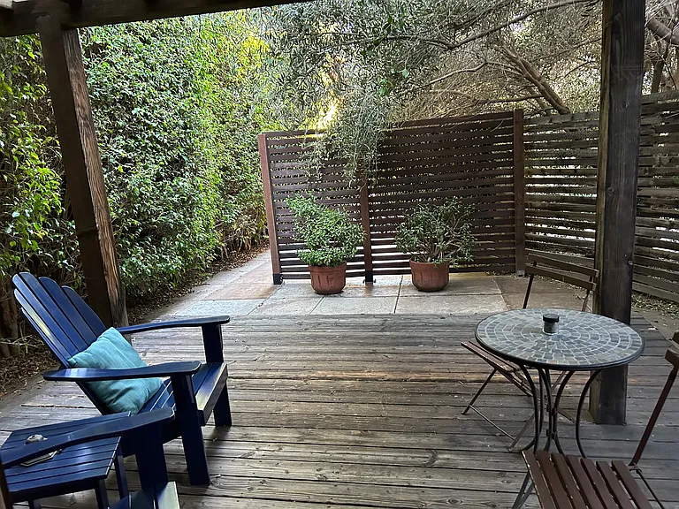6621 De Longpre Ave — Photo 11