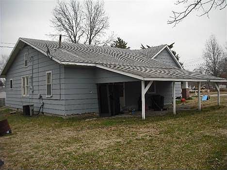 2nd image of 109 W Cruce St