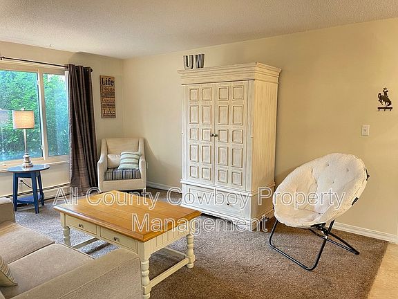 2nd image of 1516 E Grand Ave APT 108