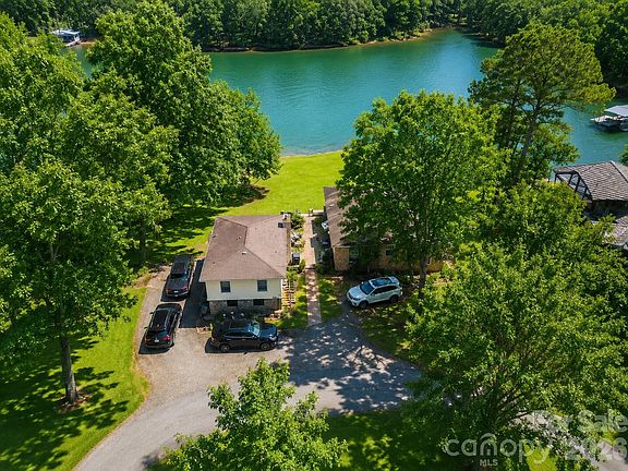 4th image of 4251 Acacia Rd