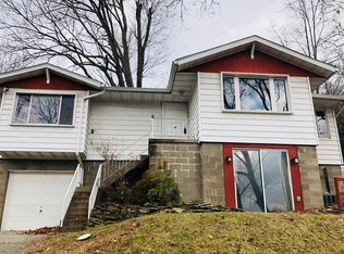 14 Arlington Dr, Wheeling, WV