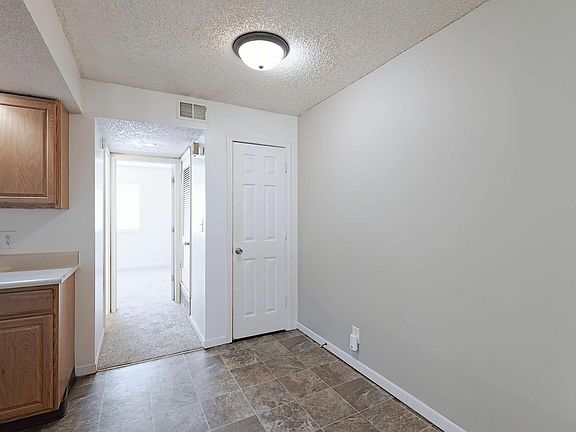 4th image of 922 C St #2X1