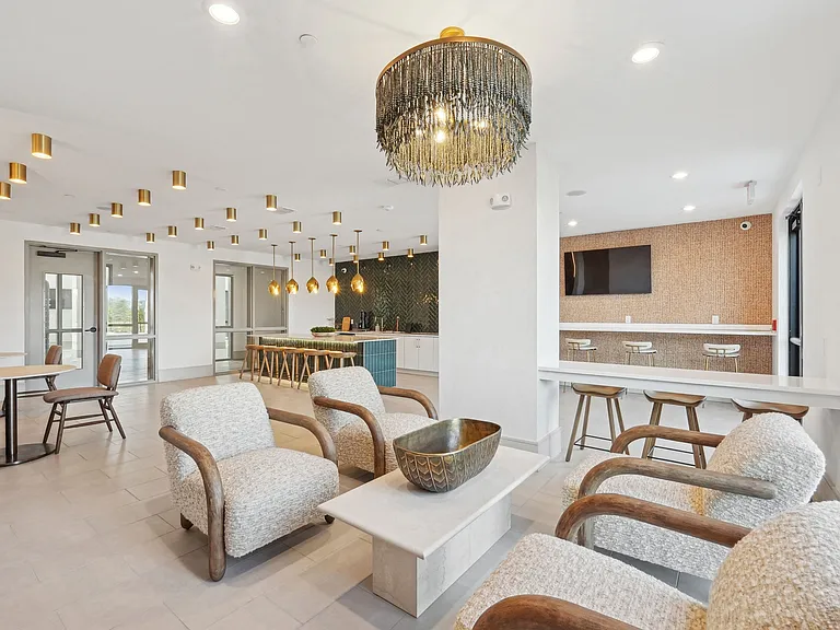 Entertainment Lounge