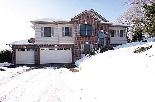 1st image of 1552 Woodside Ct NE