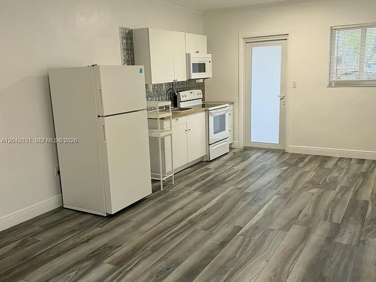 3115 NW 23rd Ave #0 — Photo 2