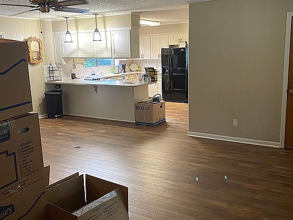 4th image of 287 Maewen Cir