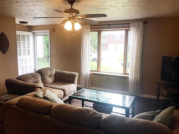 4th image of 3012 Amy Dr