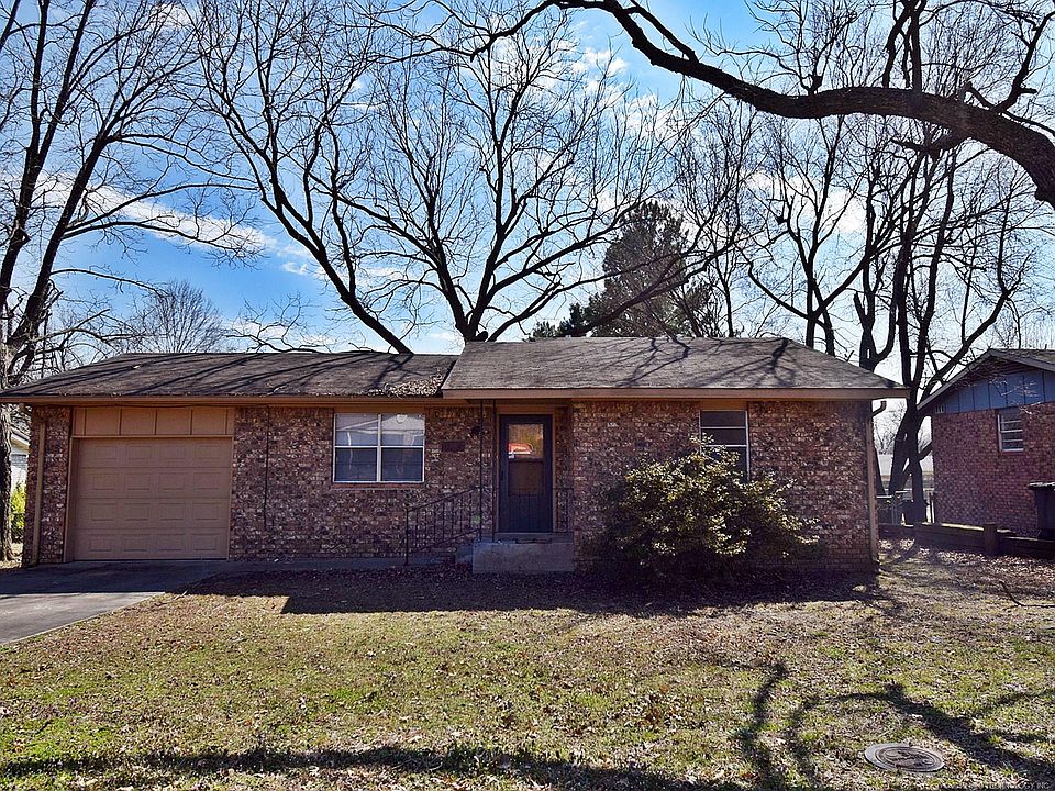 2nd image of 314 Redbud Ln