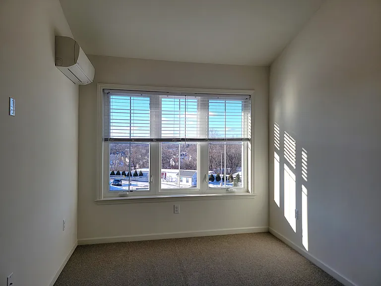4520 Commerce St #304 — Photo 11