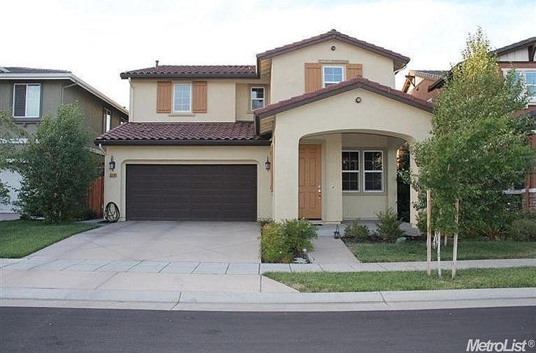 1st image of 349 W La Verne Ct