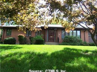 44 Outlook Ave, West Hartford, CT 06119