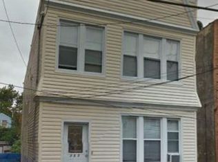 385 Woodlawn Ave, Jersey City, NJ 07305