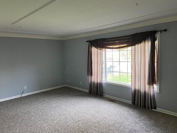5th image of 4765 Driftwood Dr
