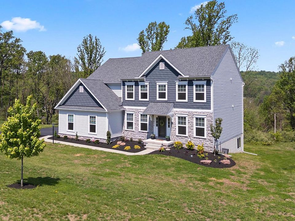 1st image of 185 Oak Grove Rd