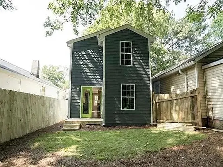 954 Parsons St SW — Photo 6