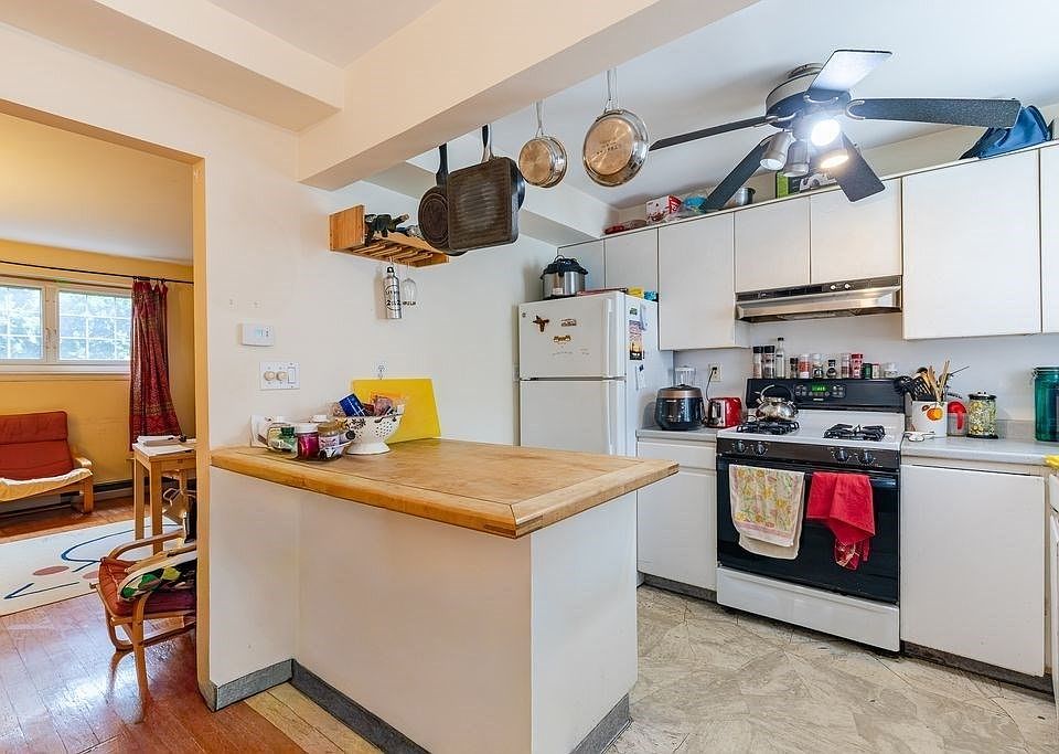1st image of 20 Saint Paul St APT 1