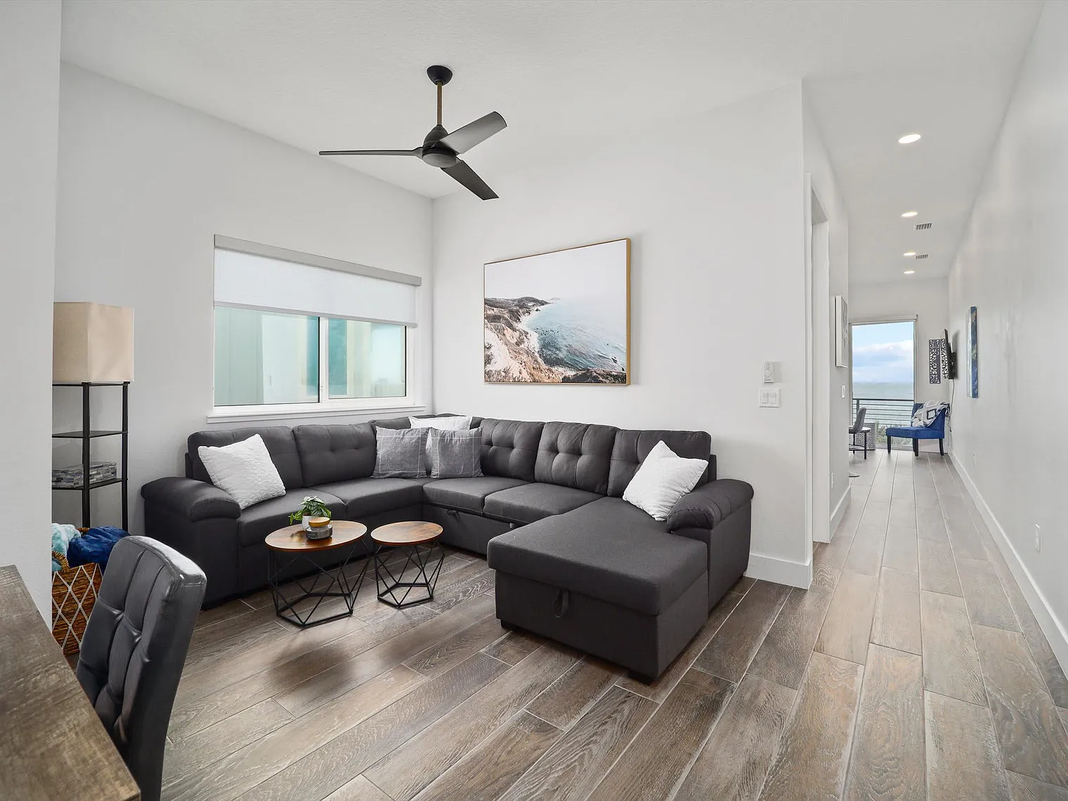 2 bed, 2.0 bath, 1345 sqft, $6,871 — Photo 2