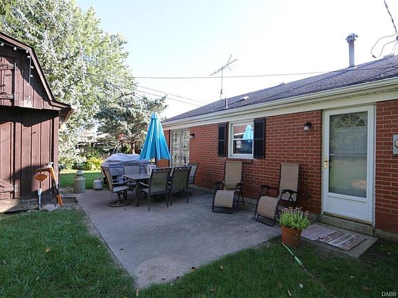 2nd image of 29 Sunderland Dr