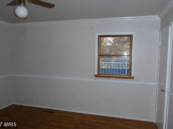 5th image of 543 Kenora Dr