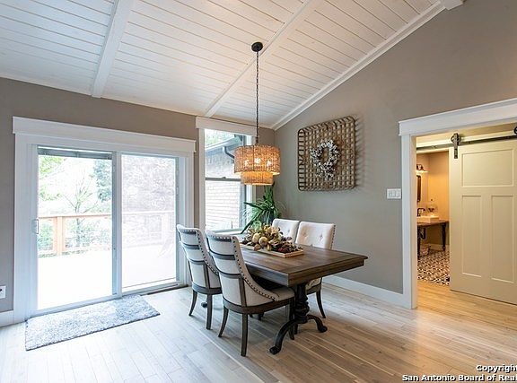 4th image of 2234 San Jacinto Dr