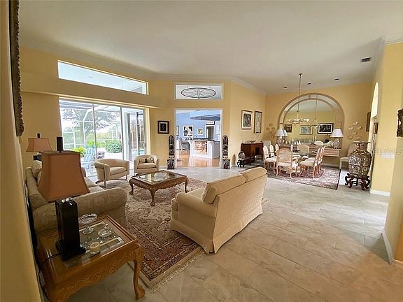 4th image of 5750 Crestview Dr