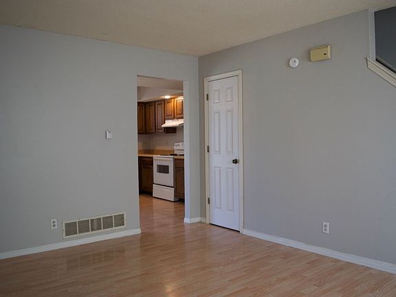 3rd image of 1111 Callie Dr