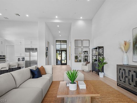 5th image of 10856 White Clay Dr