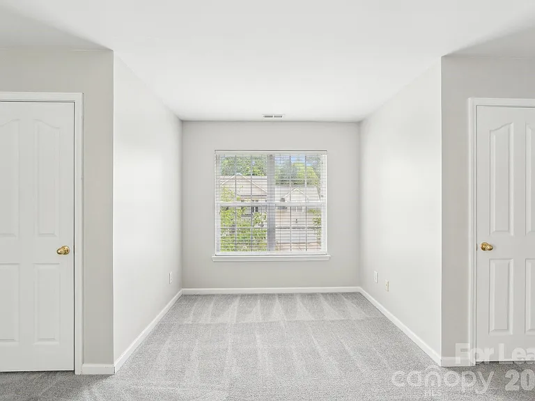 14417 Laurel Tree Ln — Photo 34