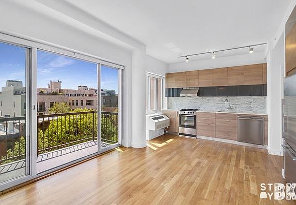 4th image of 333 Greene Ave #7E