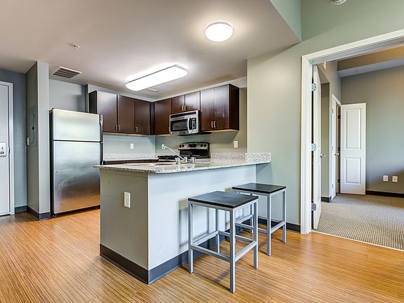 2nd image of 120 Henry St #0