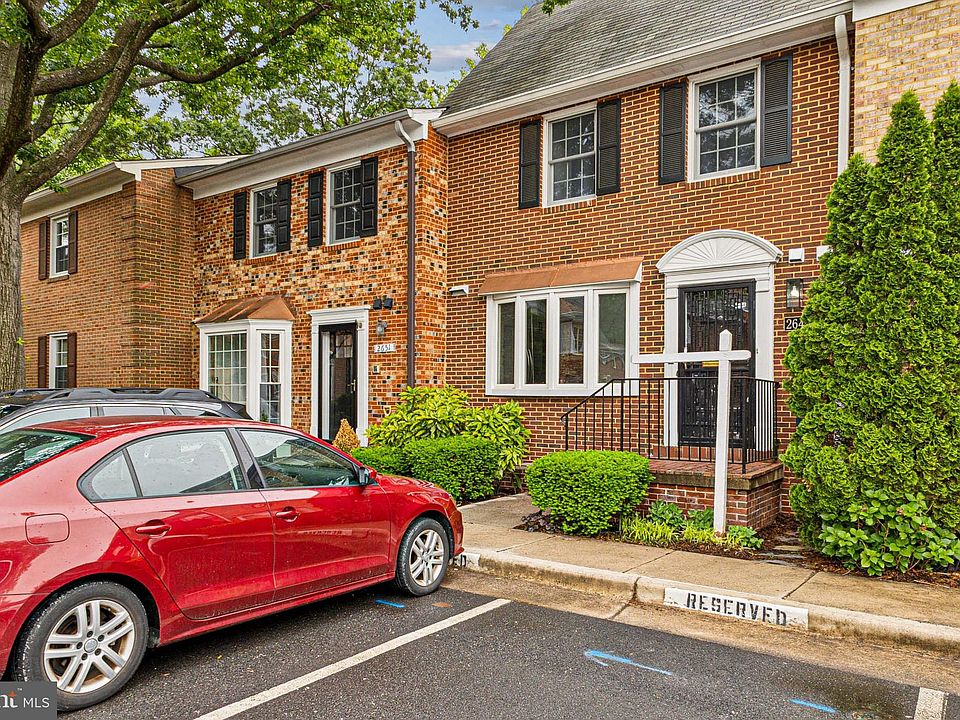 1st image of 2649 Centennial Ct