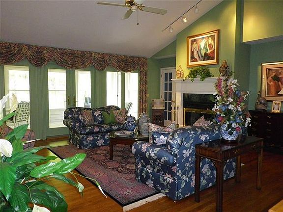 2nd image of 10046 Indian Springs Dr