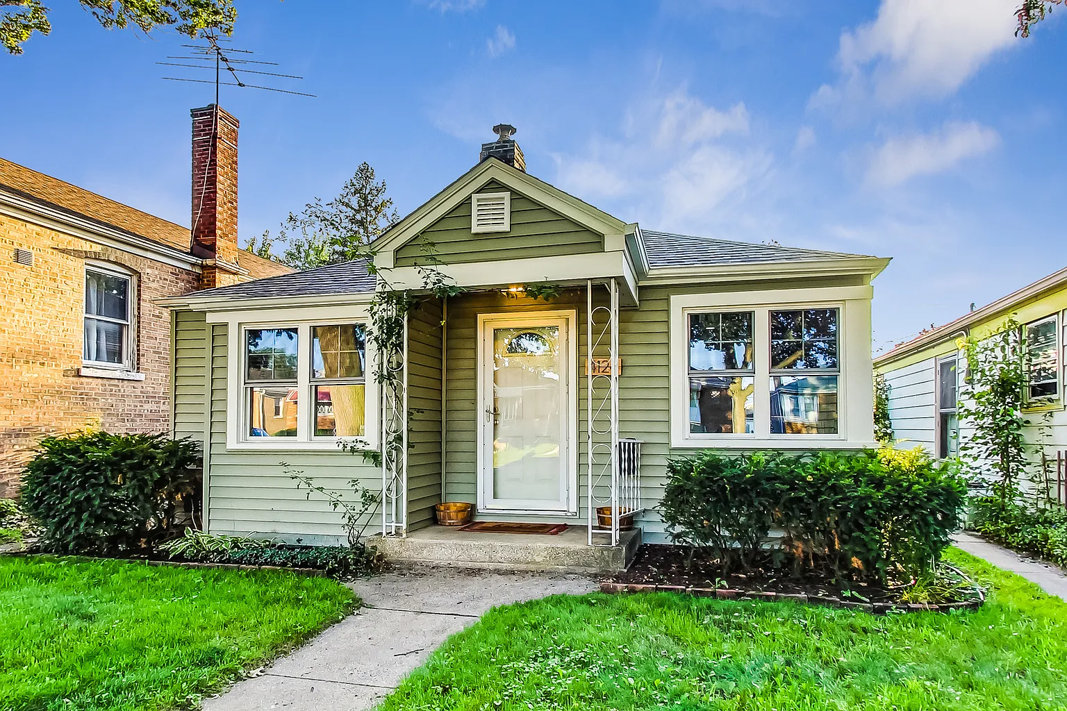 4124 Wenonah Ave photo 1