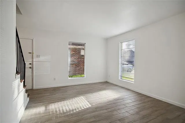 424 Deckbar Ave #D — Photo 3