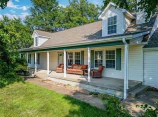 28501 SE Outer Rd, Harrisonville, MO 64701