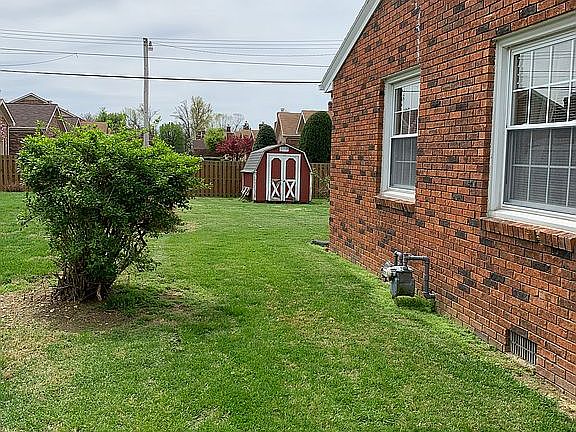 4th image of 730 Parkway Dr