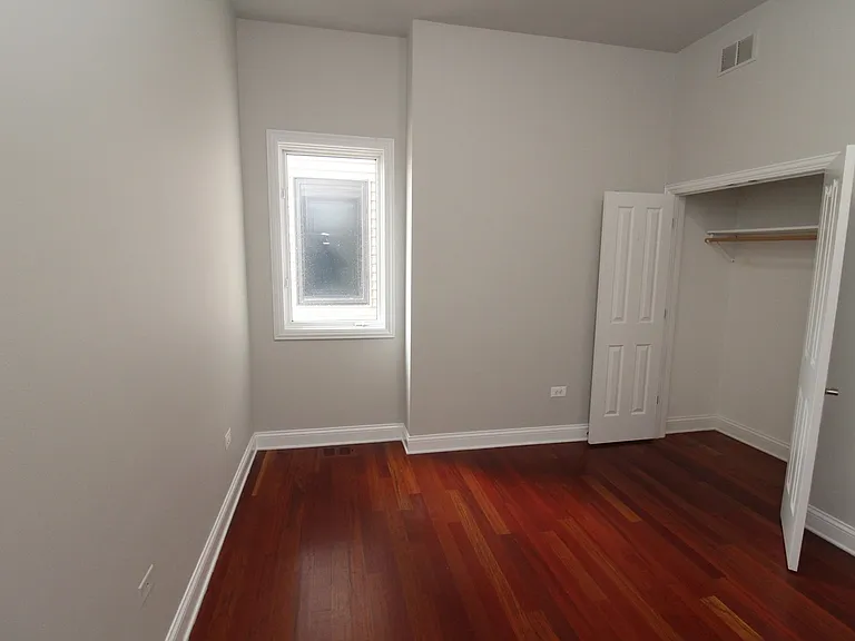 3110 W Belmont Ave #2W — Photo 8