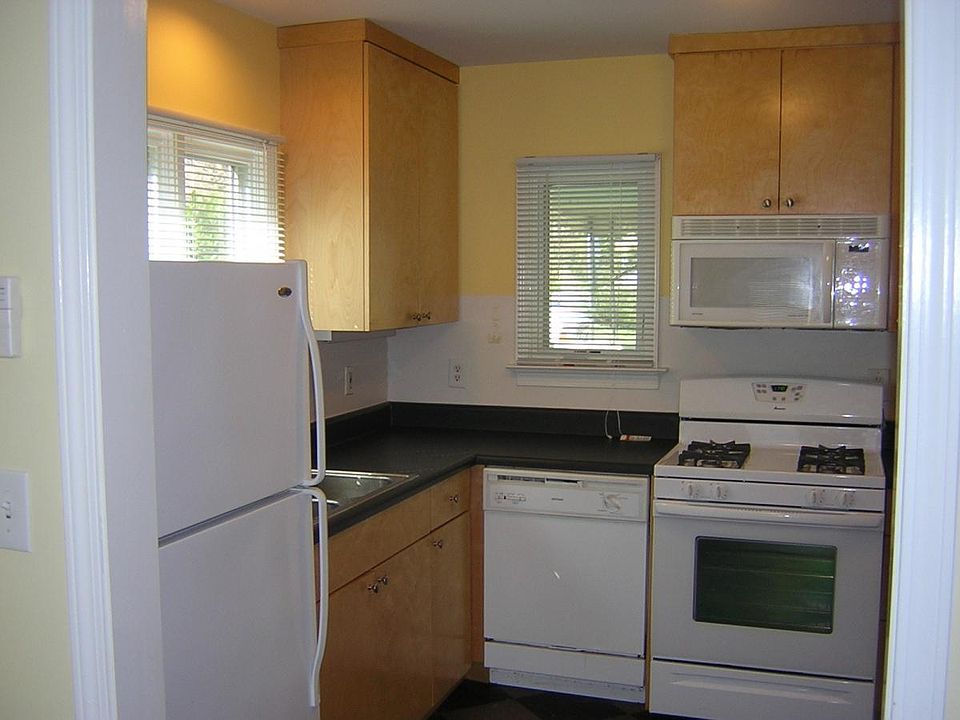 2nd image of 1781 Old Hickory St