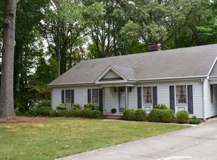 2204 Rangecrest Rd, Raleigh, NC 27612