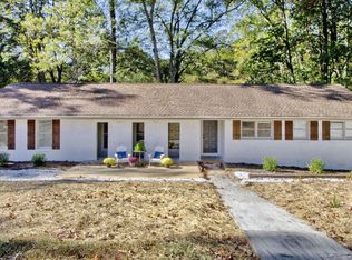 2736 Stonesmith Ct, Tucker, GA 30084